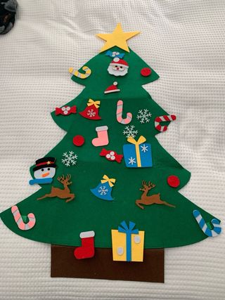 Arbol de navidad de fieltro