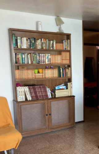 Libreria cubrerradiador