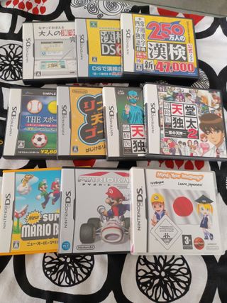 Nintendo DS lite más 13 juegos (Negociable)