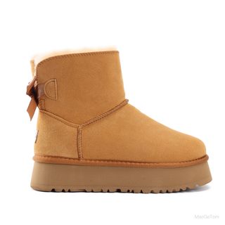 BOTINES UGG CLASSIC PLATAFORMA LAZO TRASERO
