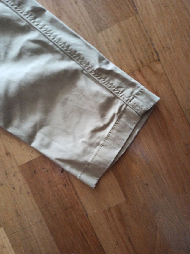 Pantalones de bolsillos laterales.HOLLISTER