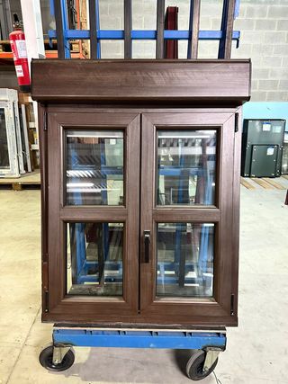 VENTANA GAMA ALTA 2 HOJAS S70MM EN SIENA NOGAL