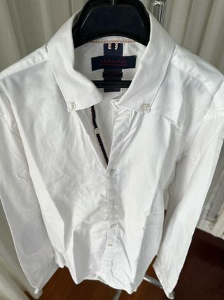 Camisa Blanca con detalles azules Zara