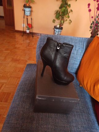 Botines negros