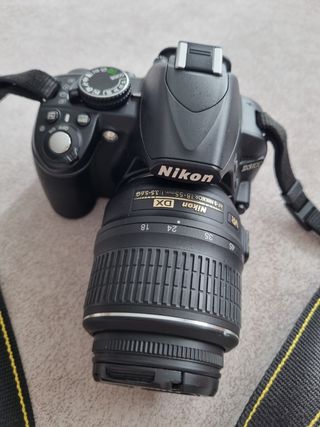 Camara de fotos Nikon D3100