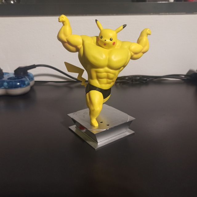Figura Pokémon Pikachu Gym