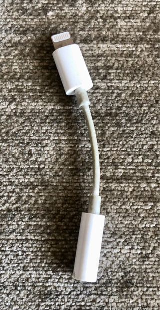 Adaptador a entrada auriculares Iphone