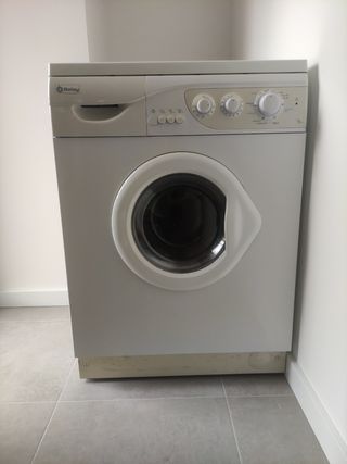 Lavadora secadora Balay centrifugado 1200