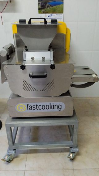 Extendedora de masa industrial trifásica