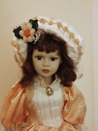Bambola di porcellana