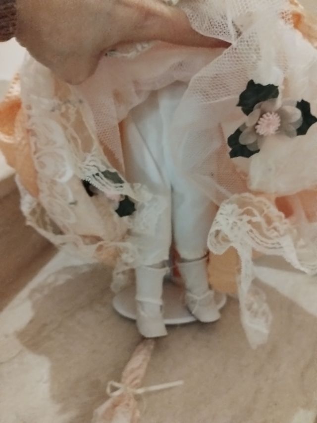 Bambola di porcellana