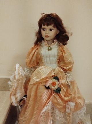 Bambola di porcellana