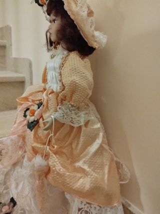 Bambola di porcellana