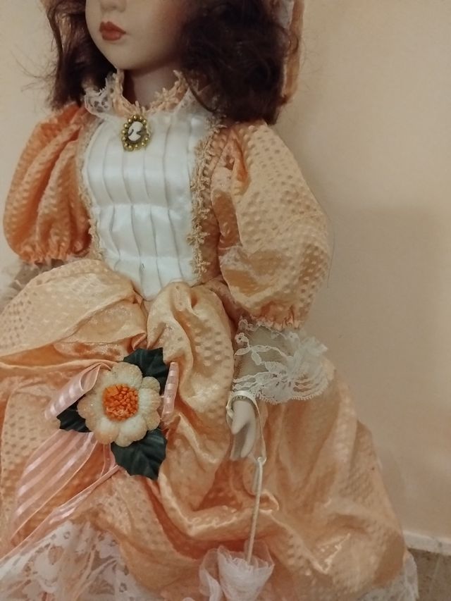 Bambola di porcellana