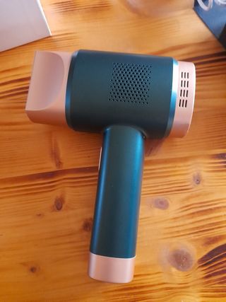 Epilatore a luce pulsata di Aminzer