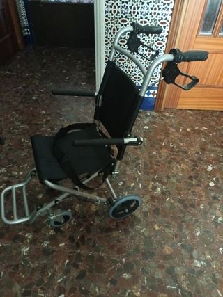 Silla ruedas con frenos