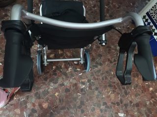 Silla ruedas con frenos