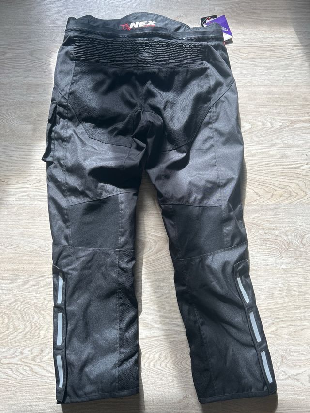 chaqueta y pantalón de moto nuevo