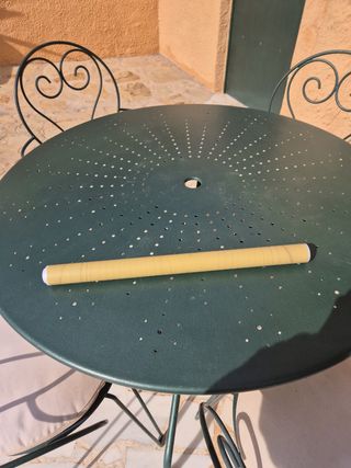 Rollo de papel adhesivo