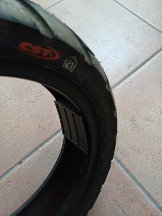 Pneumatico 110 70 11