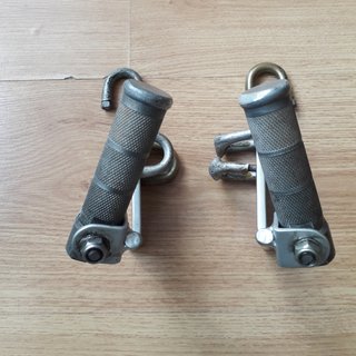 Estriberas traseras universales Moto