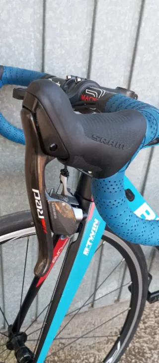 Bici carretera  B,twin cf 900