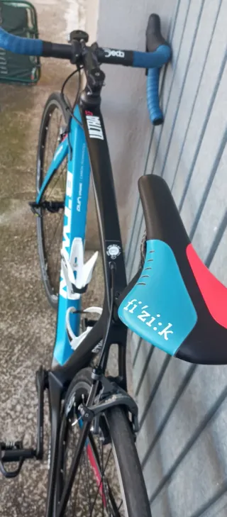 Bici carretera  B,twin cf 900