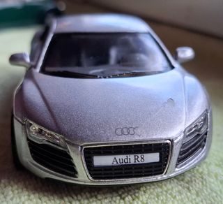 AUDI R8 KINSMART 1.36