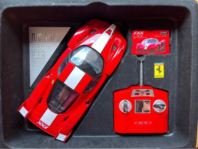 Coche teledirigido Silverlit Ferrari Fxx