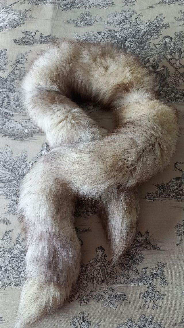 Bufanda de zorro plateado