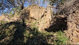 Masia en ruinas lista para reconstruir.