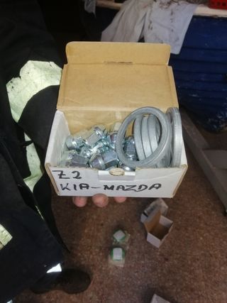 Bulloni ruote x vari marchi di auto