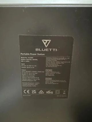 BLUETTI PowerOak AC200P 2000w y cargador