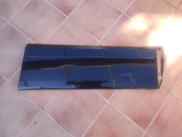Moldura puerta Mitsubishi montero v98 (5 puertas)