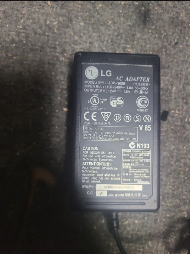 MONITORES LG FLATRON LCD

575MS