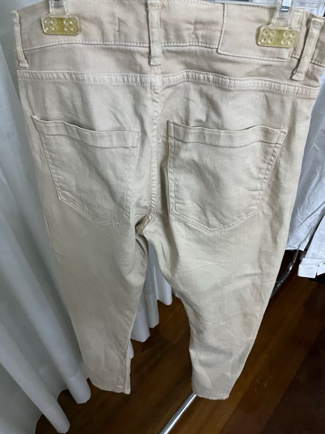 Pantaloni in denim beige Zara