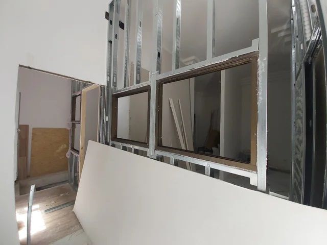 Instalación de Paredes de pladur y techo