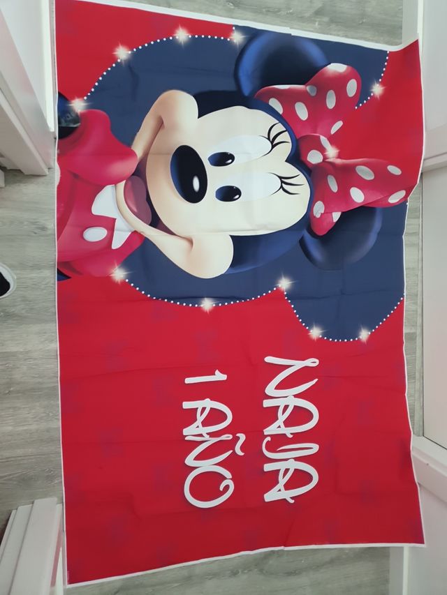 Vendo fondo de minie para cumpleaños