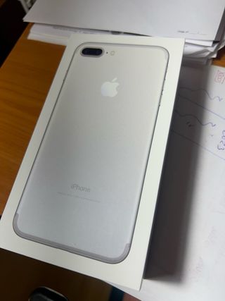 Iphone 7 plus 256 gigas. Con su caja