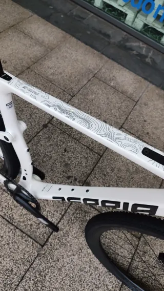 BERRIA ALLROAD ELITE APEX MULLET 2026