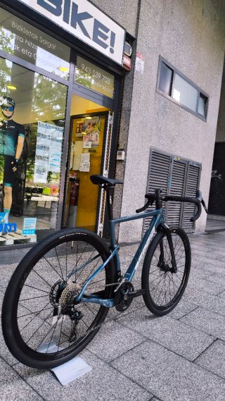 BERRIA ALLROAD ELITE APEX 2026