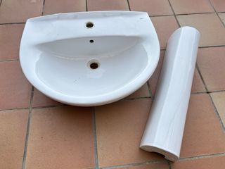 Lavabo con pedestal