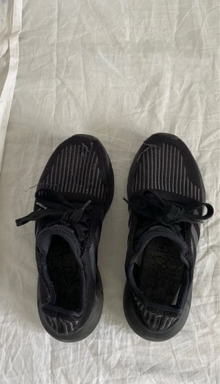 Bambas deportivas Adidas negras