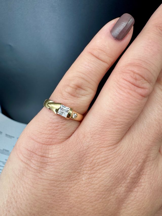 Anillo de oro 18 quilates