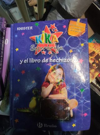 Kika superbruja y el libro de hechizos