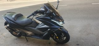 Kymco ak 550