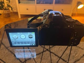 Cámara réflex digital Nikon D5500 con 2 objetivos