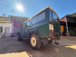 Land Rover Defender 2002