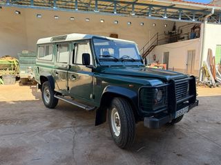 Land Rover Defender 2002