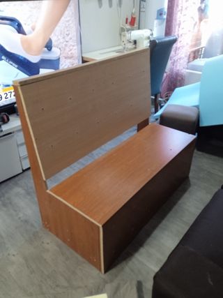 Produciamo e rivestiamo panche 